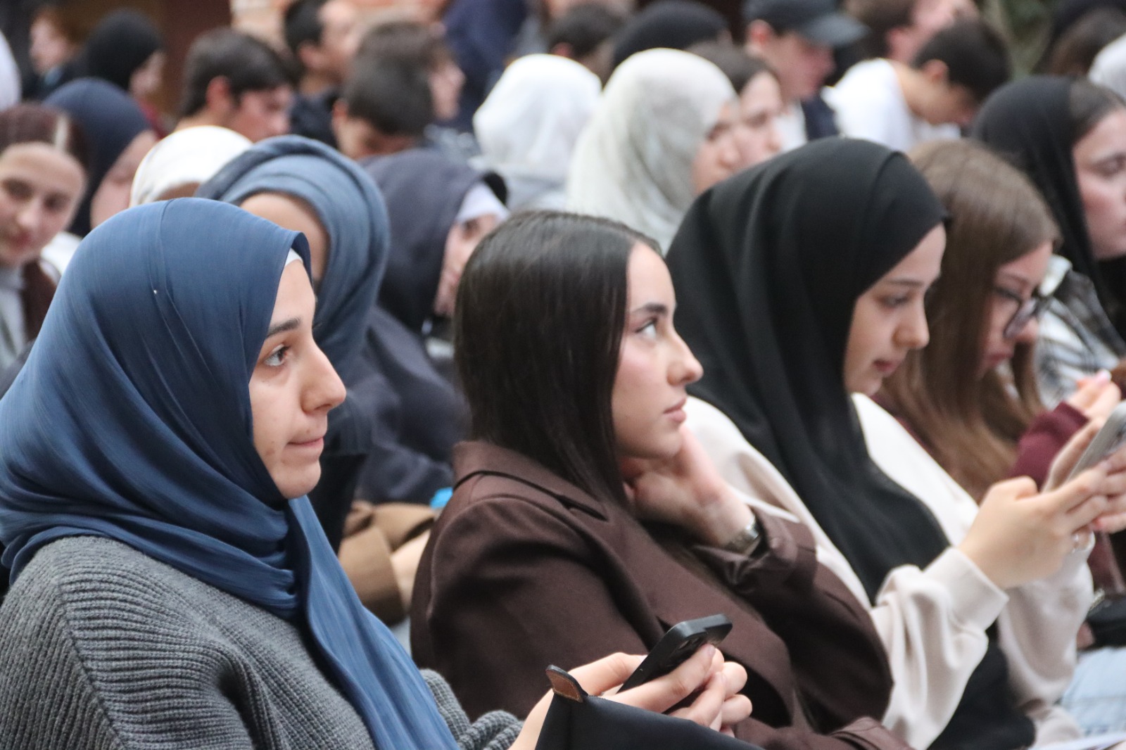 «Сила России — в единстве народов». В Махачкале прошел патриотический форум